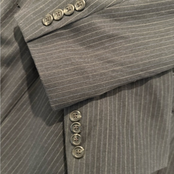 Lauren Ralph Lauren Wool Pinstripe Business Suit 44L , 38x30. - Picture 13 of 15